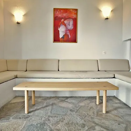 Kanonika Homes Captain's *